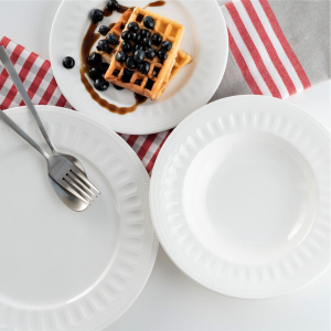 Serwis obiadowo kawowy na 12 osób porcelanowy z wazą MESYNA WHITE