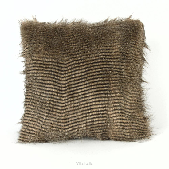 Poduszka dekoracyjna 43x43 cm beżowe futerko