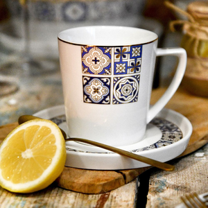 Zestaw do herbaty porcelanowy z kubkami na 12 osób AZULEA