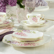 eleganckie talerze z porcelany, w kwiaty