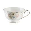 elegancka porcelanowa filiżanka do herbaty w kwiaty