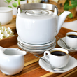 zestaw kawowy porcelanowy z talerzykami na ciasto