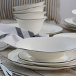 Uniwersalny serwis obiadowy z białej porcelany na 12 osób