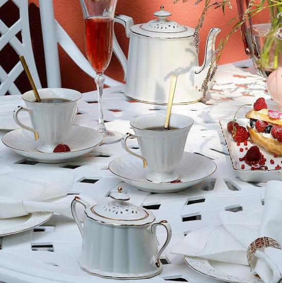 Serwis do kawy herbaty porcelanowy na 12 osób CLARA Gold Ivory