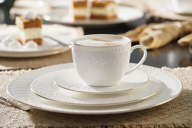 Filiżanka do kawy NA STOLE