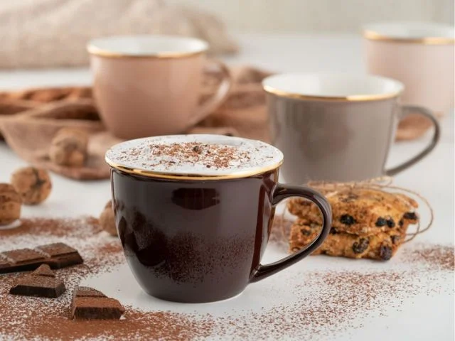 Duże porcelanowe kubki jumbo o pojemności 550 ml