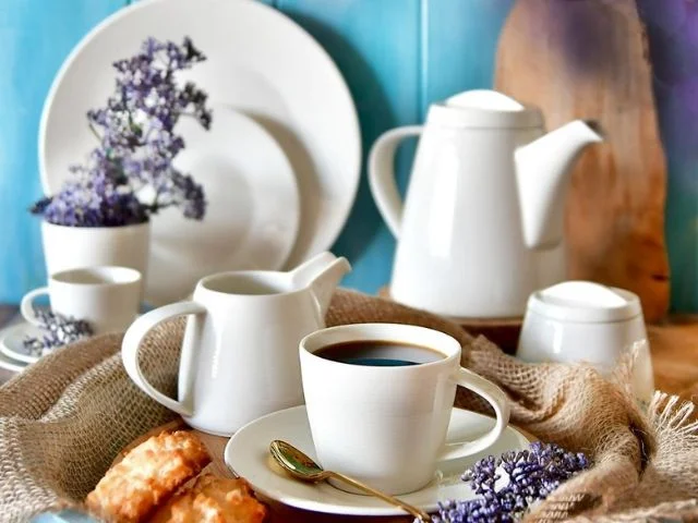serwis kawowy New York z półporcelany Villa Italia – elegancka zastawa na 6 osób