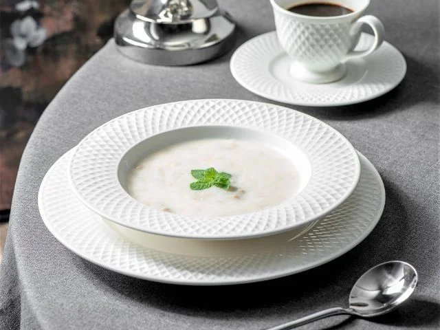 Porcelanowy serwis obiadowy Eclat — zestaw 18 talerzy