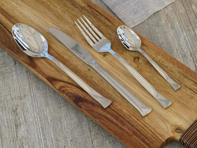 Sztućce obiadowe Sofia ze stali nierdzewnej 18/10