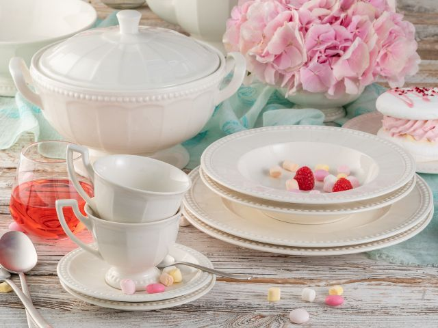 Serwisy obiadowe - jak dobrać odpowiedni wzór do swojego stylu i potrzeb.