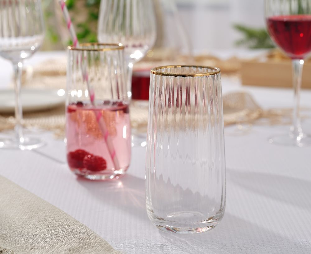 Rodzaje szklanek do napojów, drinków, wody, whisky i praktyczne zestawy do Twojego domu!