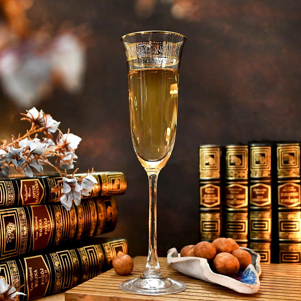 Kieliszki do szampana: Przewodnik po wyborze i zastosowaniu