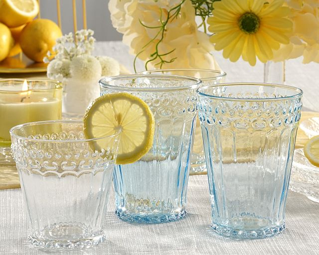 Na co zwrócić uwagę kupując szklanki do napojów? Rodzaje, funkcje i stylowe wybory