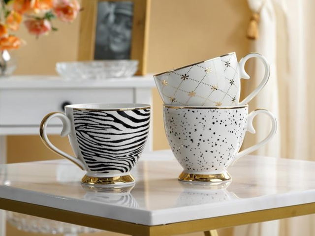 Duże kubki do herbaty – jakie wybrać? Poznaj zalety tych pojemnych naczyń.