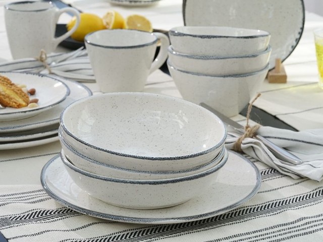 Nowoczesne talerze obiadowe: kompleksowy przewodnik po rodzajach i zastosowaniach.