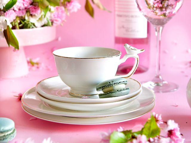 Czy porcelana to dobry pomysł na prezent? Poradnik zakupowy.