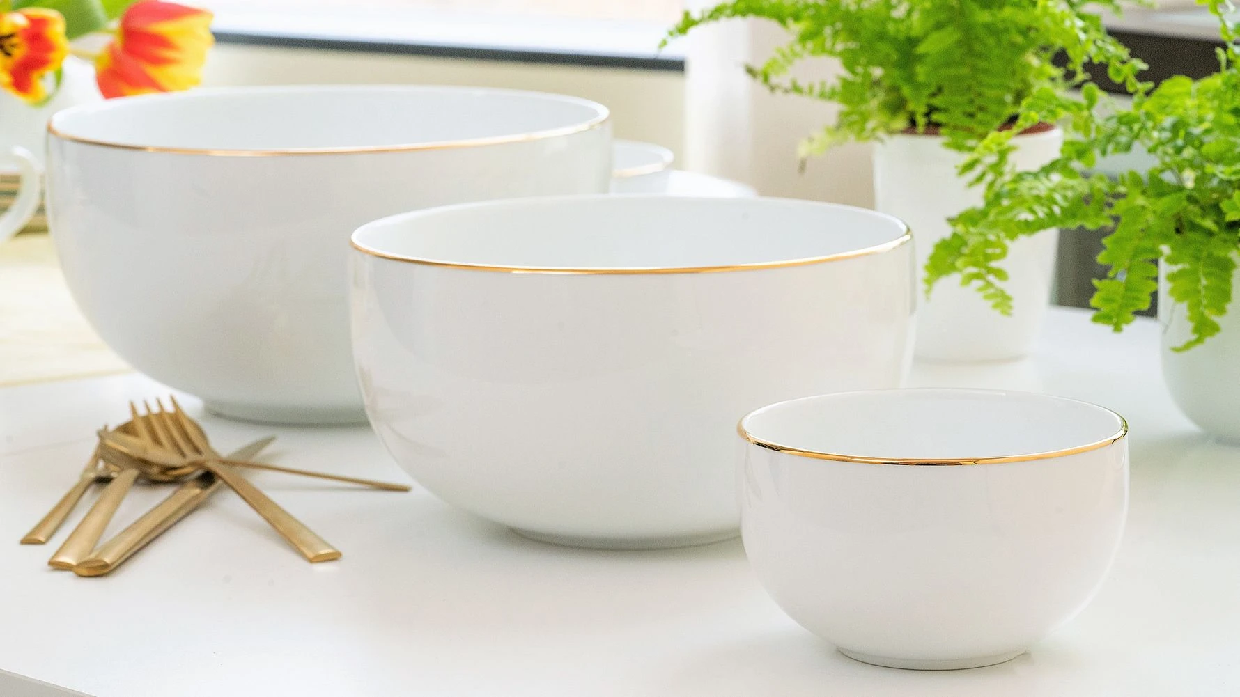 Porcelana twarda ze złotem - salaterki z kolekcji PLUS GOLD
