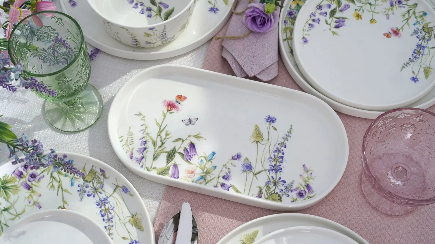 Porcelana ze wzorem kwiatów polnych - kolekcja Viola